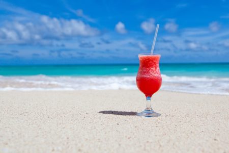 The Best Drinks to Keep You Cool in a Heat Wave